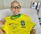Pernambucana rifa camisa autografada por Neymar para tratamento de cncer; veja como participar