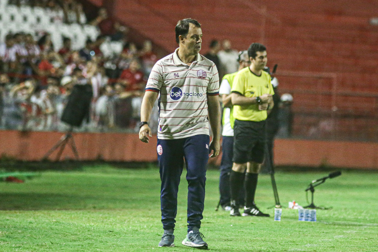Nutico encara o Retr em duelo que pode valer a liderana do Campeonato Pernambucano