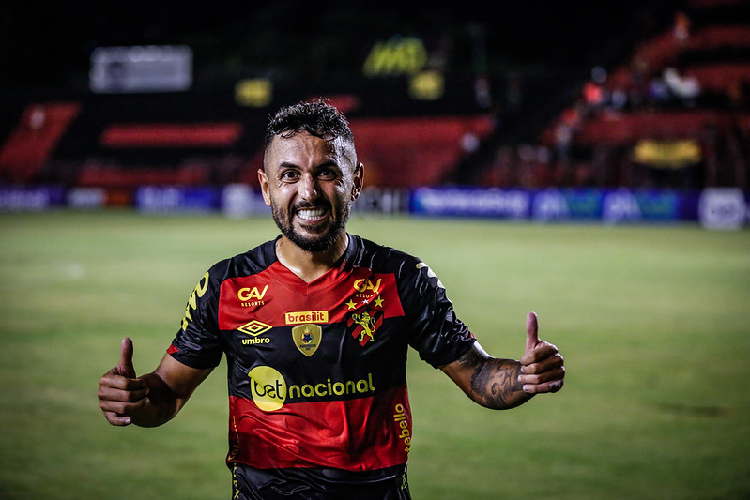 Wanderson comemora seu primeiro gol pelo Sport atuando na Ilha: 'para dar confiana'