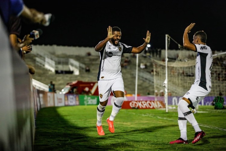 <i>(Foto: Rafael Bandeira/SCR)</i>