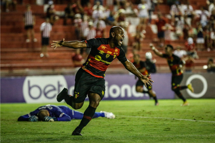 De artilheiro a garom: Love se torna o segundo jogador do Sport com mais assistncias em 2023