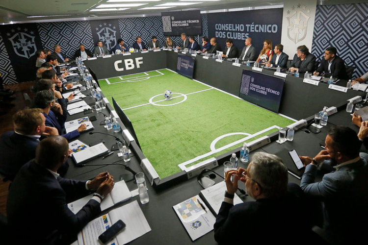 CBF divulga tabela do Brasileiro; quatro rebaixamentos so mantidos
