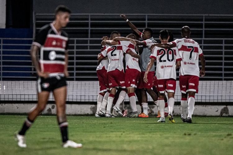 Em jogo de quatro gols, CRB e Ituano ficam no empate no Rei Pelé