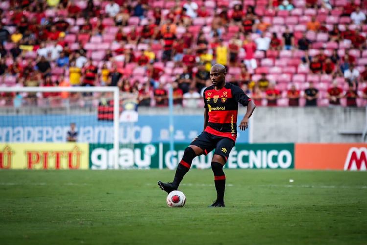 Rodrigo faz 200 jogos pelo City