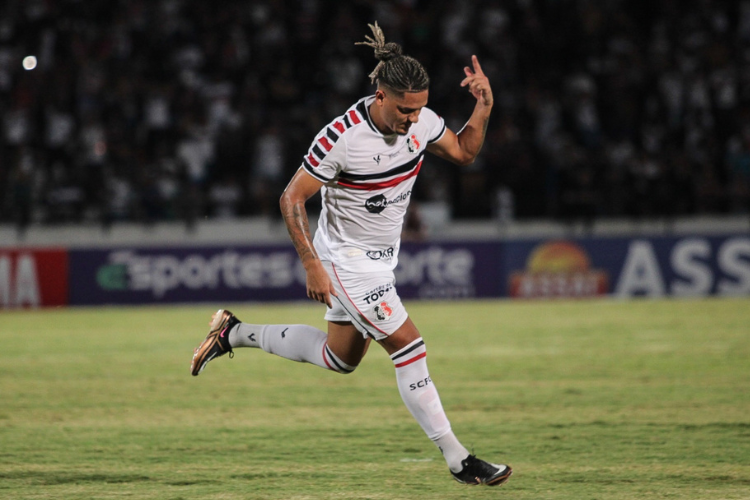 Santa Cruz visita o Ferrovirio buscando embalar fase positiva na Copa do Nordeste
