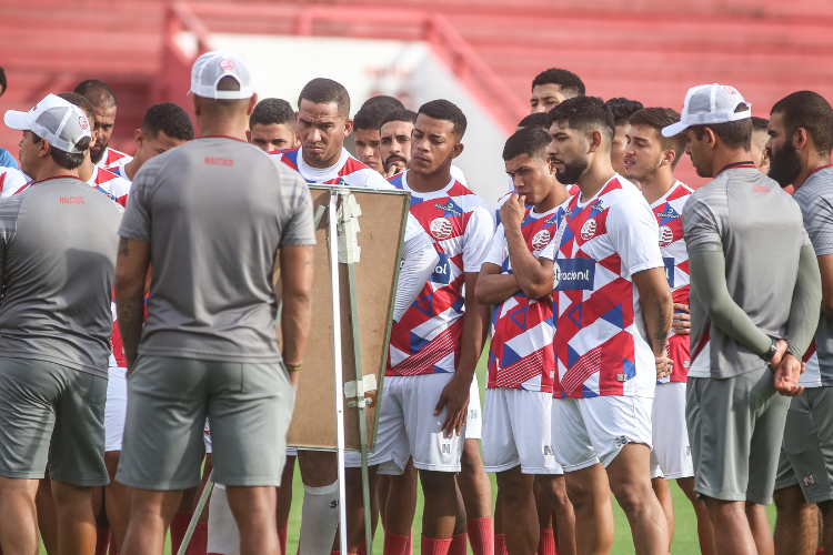 Com possveis desfalques, veja provvel time do Nutico para duelo contra o Vila Nova 