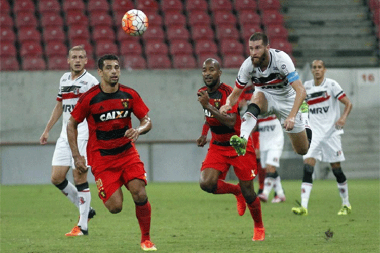 Relembre o ltimo clssico entre Santa Cruz e Sport disputado na Arena Pernambuco