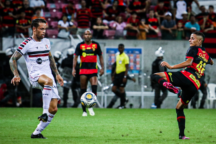 Baraka destaca sequncia de jogos decisivos do Santa Cruz e garante foco no Nordesto