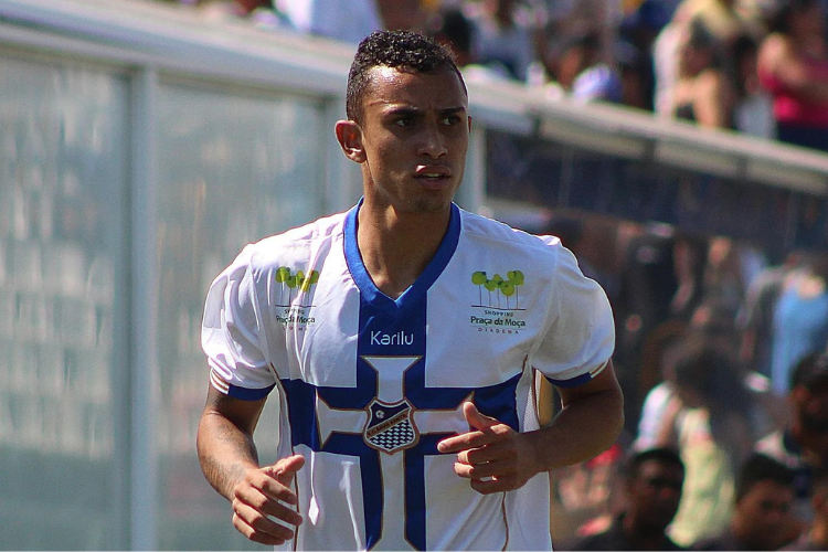 Sport tenta a contratao de Luan Dias, do gua Santa-SP, sensao do Paulisto 