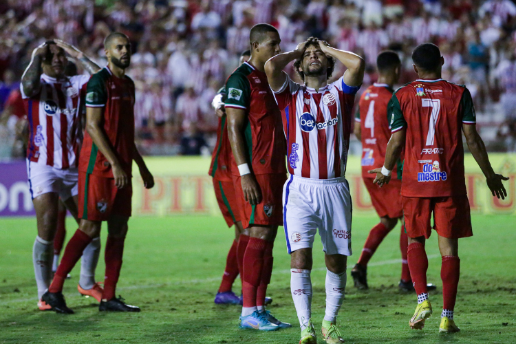 Criciúma luta, empata aos 52' com o Sport e faz o melhor jogo da