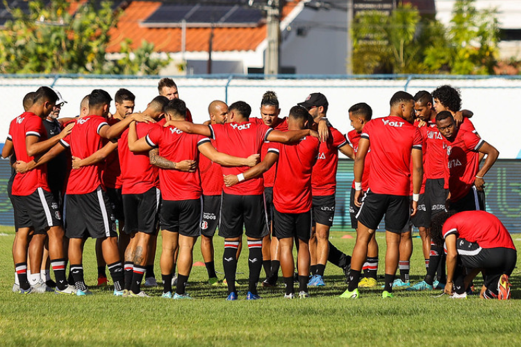Aps vexame no Pernambucano, jogadores do Santa Cruz recebem recesso de sete dias