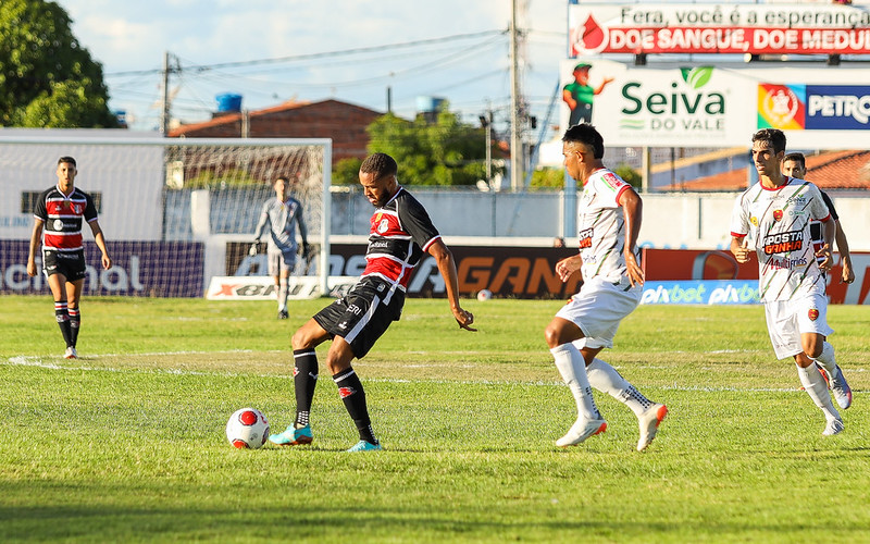 <i>(Foto: Ayrton Latapiat/ FPF)</i>