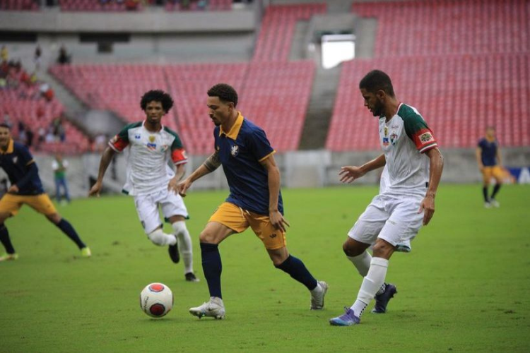  Retr bate o Salgueiro e avana  final do Pernambucano pela segunda vez consecutiva 