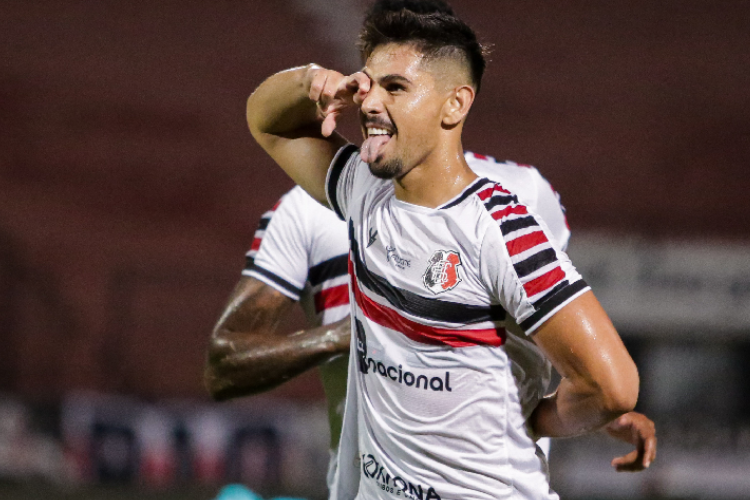 Santa Cruz negocia novas contrataes visando a Srie D; Anderson Cear no ter contrato renovado