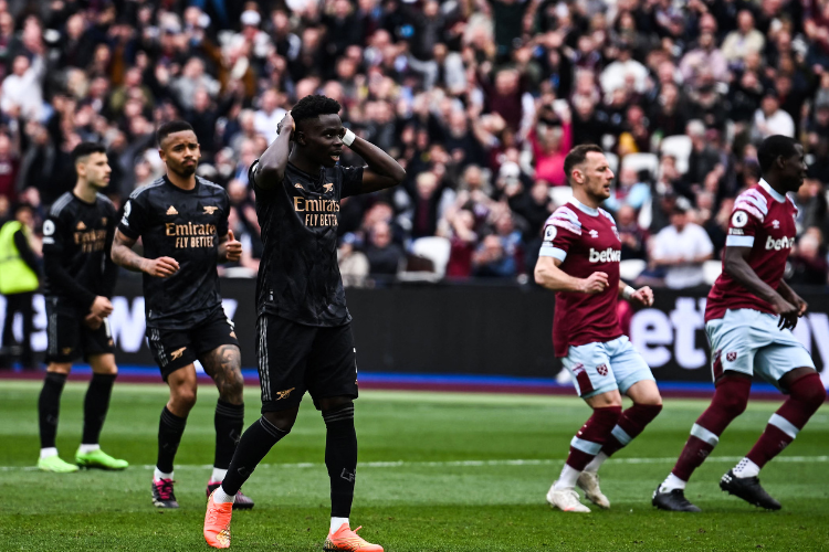 Premier League: West Ham freia Arsenal e complica rival na luta pelo ttulo Ingls
