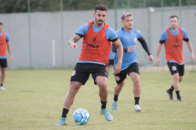 Santa Cruz aposta na contratao de jogadores jovens para sequncia da temporada de 2023