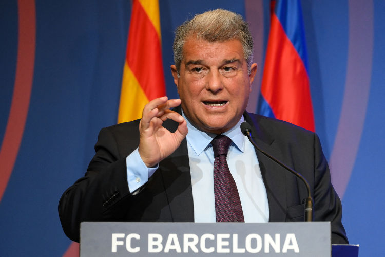 Laporta diz que Barcelona no comprou rbitros e denuncia campanha contra clube