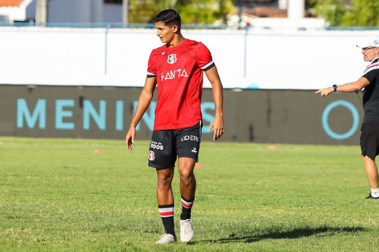 Eduardo Guedes diz estar realizando 'sonho' e fala sobre possveis dificuldades na Srie D