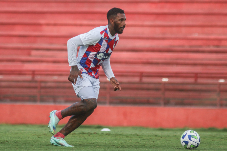 Diretor de futebol do Natico confirma sada de Paulo Miranda, acusado de manipulao de resultados