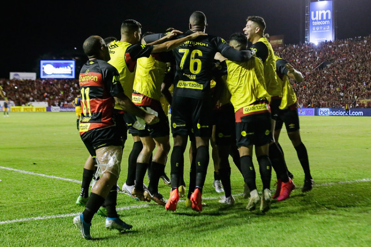 Danubio x Sport no Centenário. Após 62 anos a cancha recebe um pernambucano  – Blog de Esportes