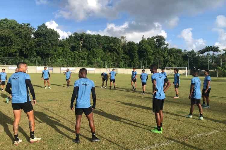 Com portes fechados, Santa Cruz realizar jogo-treino contra o Botafogo-PB; veja time