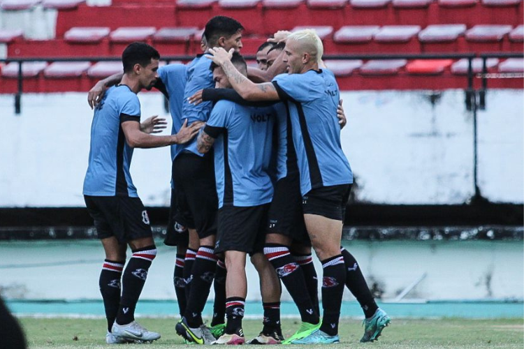 Em ritmo acelerado de preparao, Santa Cruz marca mais dois jogos-treinos pensando na Srie D