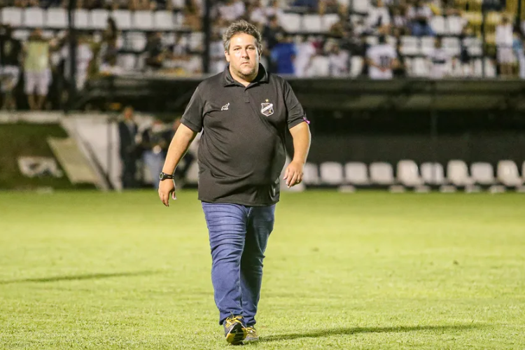 Guia da Série C: edição tem técnico mais longevo do Brasil