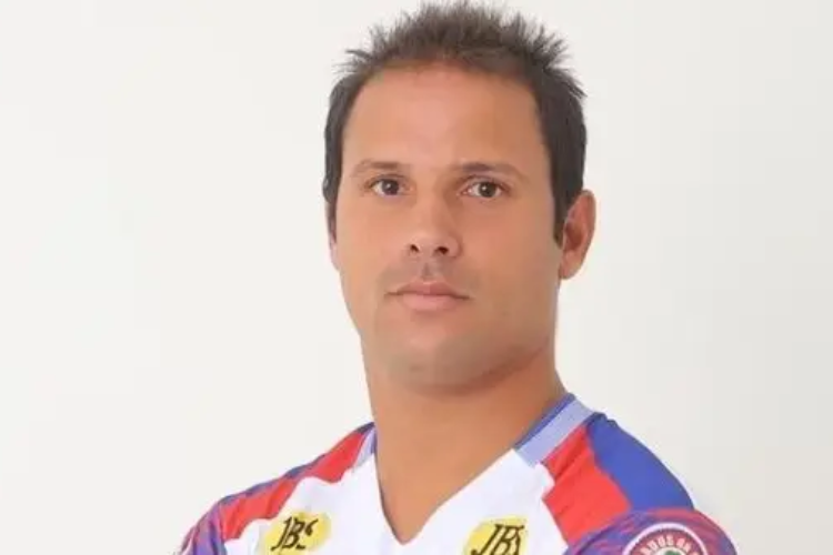 Eduardo Er, ex-volante de Nutico e Central, morre aos 35 anos