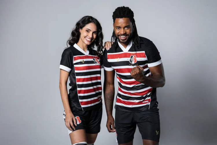 Inspirada em grandes conquistas, Santa Cruz lana novos uniformes para a temporada