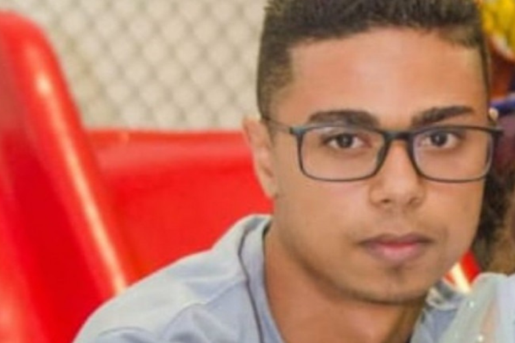 Torcedor morre aps briga entre uniformizadas antes de jogo entre Santa Cruz e Campinense