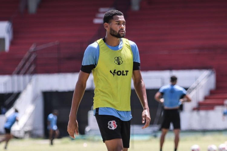 Santa Cruz acerta emprstimo do zagueiro Luiz Paim  que se despede sem fazer nenhum jogo 