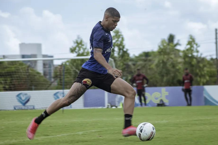 Fim da novela: Miullen rescinde com o Botafogo-PB e  regularizado pelo Santa Cruz