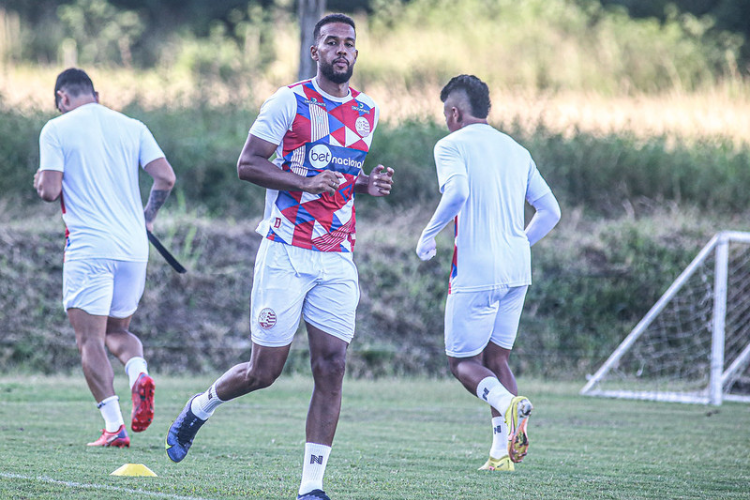 Nutico consolida sistema defensivo com Marchiori e chega a trs jogos sem sofrer gol