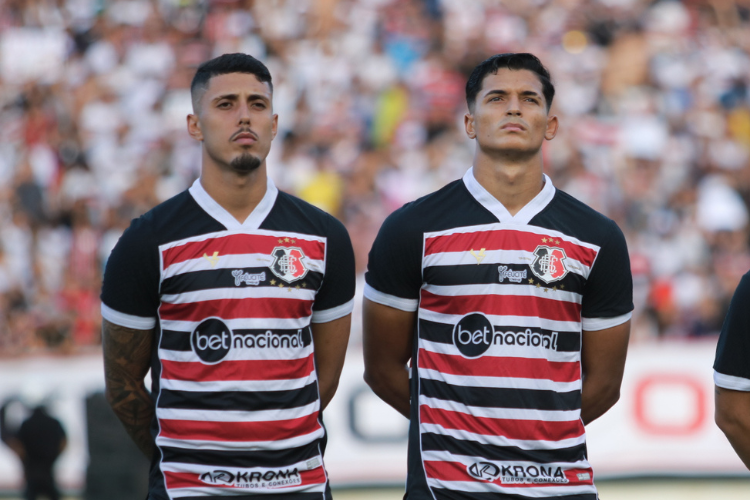 Consolidado na defesa, Santa Cruz apresenta melhora em relao  campanha da temporada passada