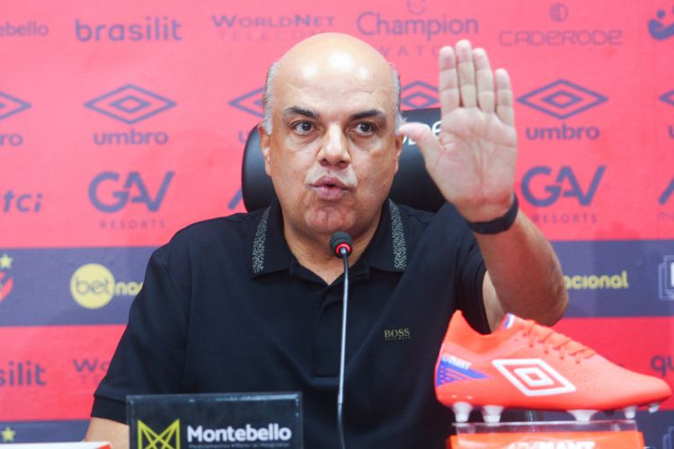 Presidente do Sport afirma que prejuzo de jogos sem receita vo afetar futuras contrataes 