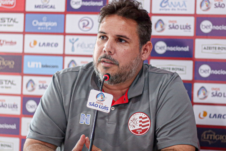 'Estou vivendo no clube praticamente 24 horas', diz novo executivo de futebol do Nutico