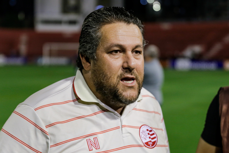 Fernando Marchiori lamenta derrota em casa e quer Nutico mais 'letal' no ataque