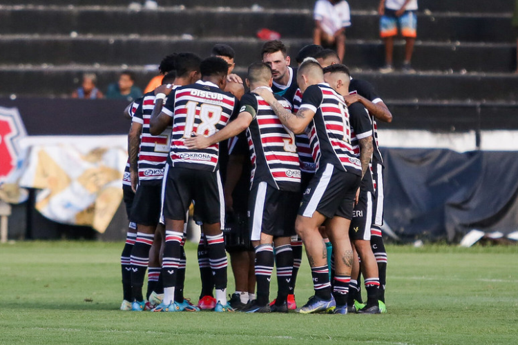 Em duelo para retornar a liderana, Santa Cruz ter trs desfalques contra o Nacional de Patos 
