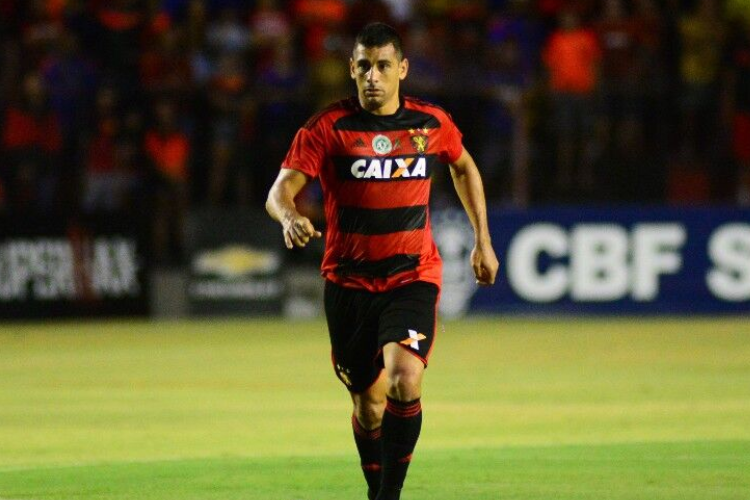Imprensa gacha diz que Diego Souza no fica no Grmio e j tem proposta do Sport