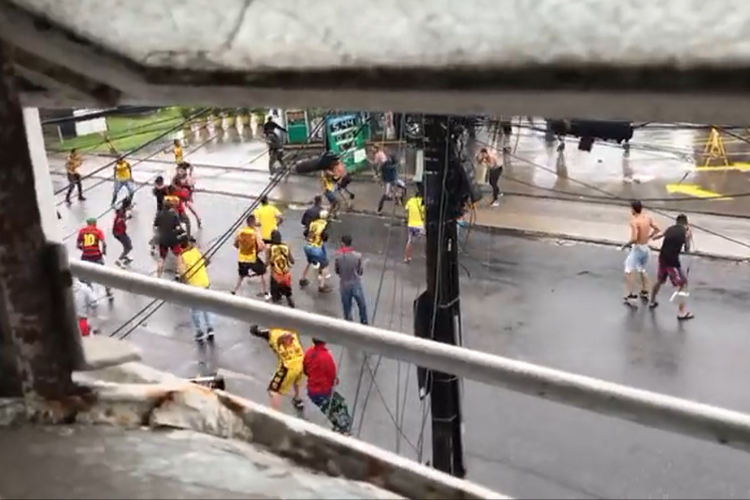 Uniformizadas de Sport e Cear brigam em Casa Amarela antes de partida na Ilha do Retiro