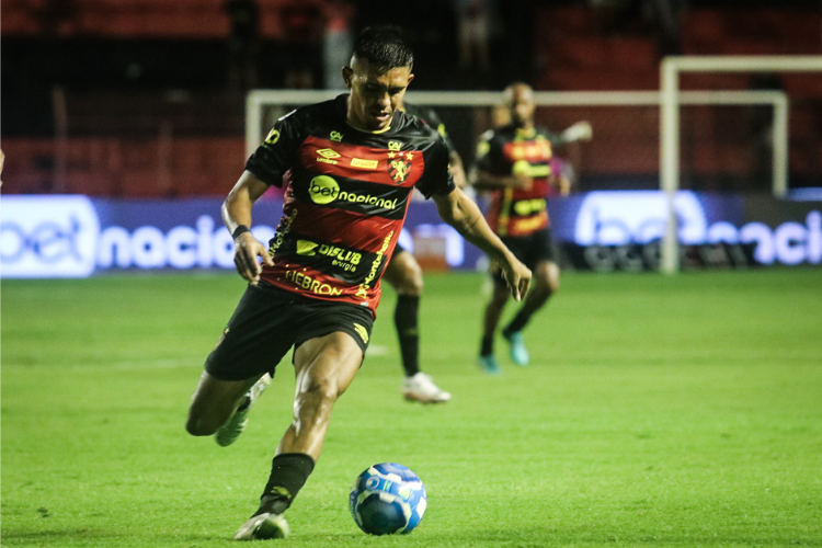 Lateral do Sport, Igor Caris  absolvido mais uma vez em novo julgamento do STJD 