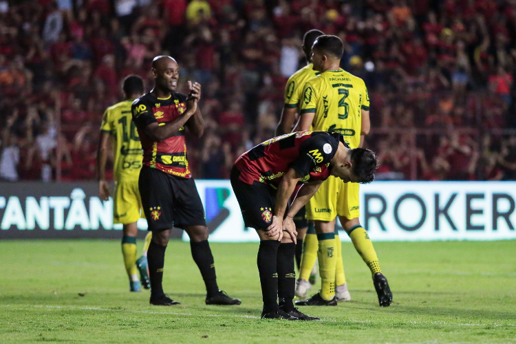 Sport chega a cinco jogos sem sofrer gols e tem 3ª melhor defesa entre  clubes da Série B; veja lista, sport