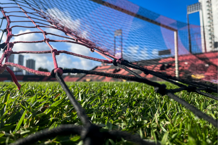 Veja a opinio de Lo Medrado no Diario Esportivo sobre mudana dos tempos nos clubes