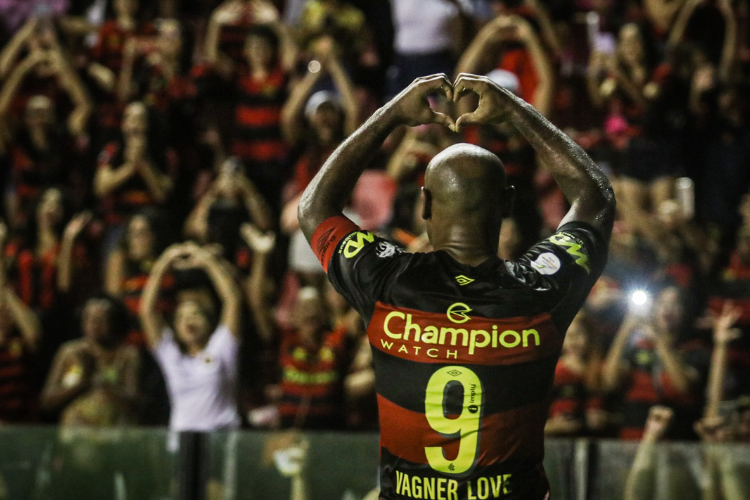 Veja a opinio de Lo Medrado no Diario Esportivo sobre a luta do Sport pela liderana