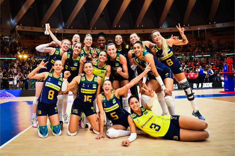 CBV divulga convocação da seleção feminina de vôlei com força máxima para o  Sul-Americano do Recife; confira nomes - Esportes DP