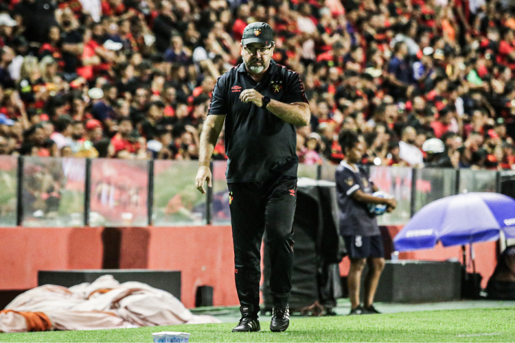 Vivendo o maior jejum de vitrias da temporada, Sport visita o Sampaio Corra