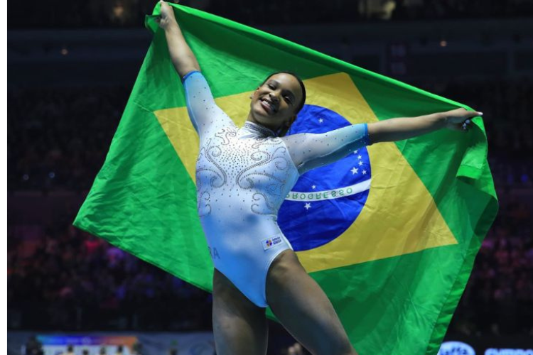 Medalhistas em Paris-2024 recebero premiao recorde do COB