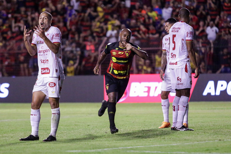 Em confronto direto na parte de cima da tabela, Atlético-MG recebe