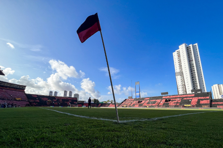 Sport vai  capital paulista e se encontra com empresrios para tratar de reforma na Ilha