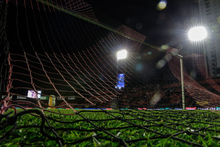 Veja a opinio de Lo Medrado no Diario Esportivo sobre tempos modernos no futebol